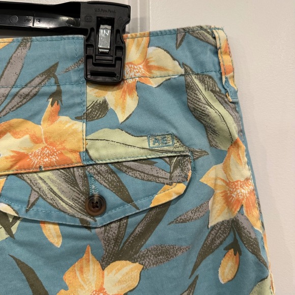 American Eagle Mens Size 36 Next Level Flex Floral Tropical Shorts Teal Blue - Picture 4 of 8
